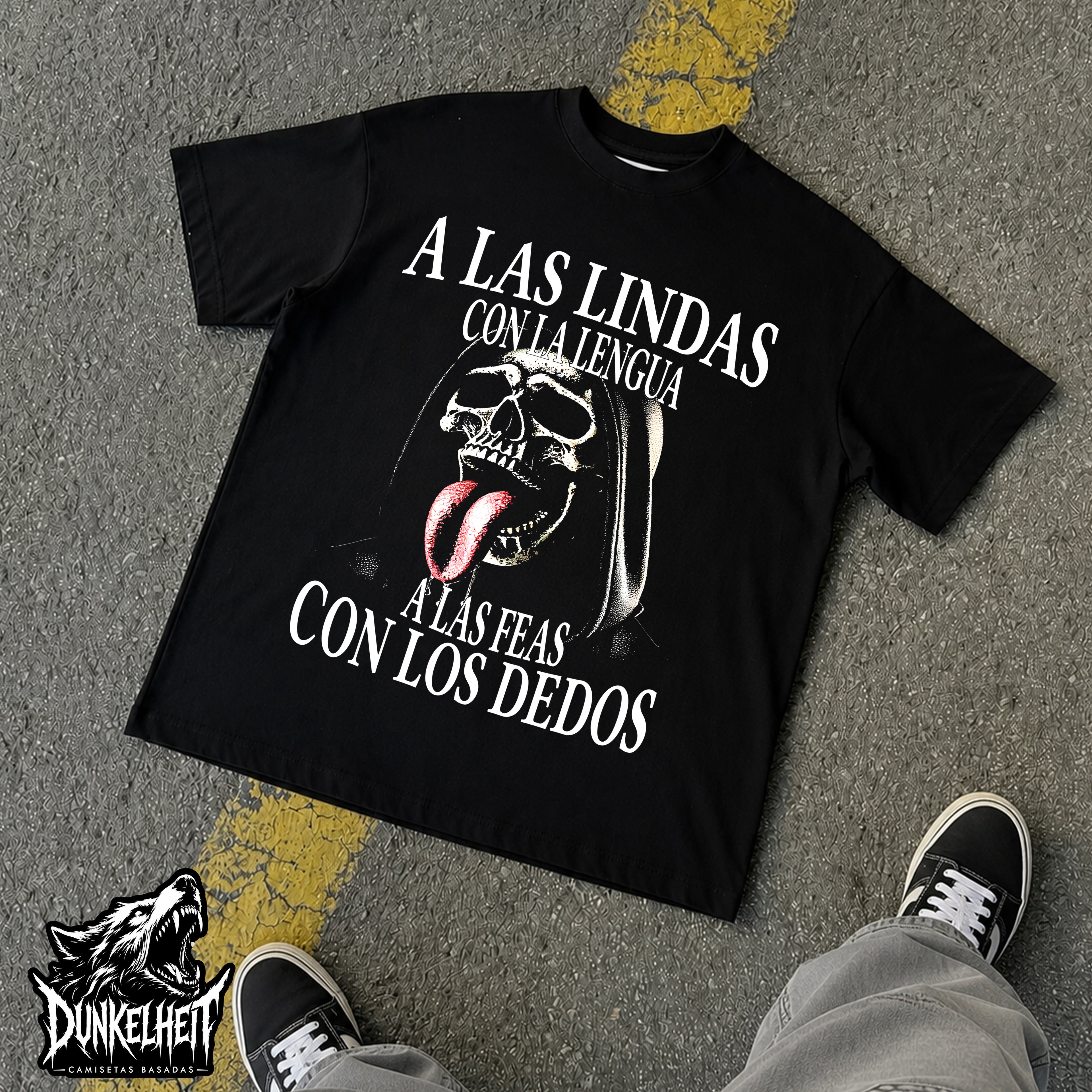 A las lindas con la lengua a las feas con los dedos